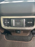 2025 F-350 Super Duty Thumbnail 38