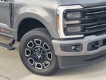 2025 F-350 Super Duty Thumbnail 9