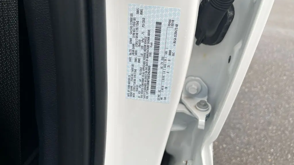 2025 Ford F-350 Super Duty XLT