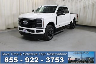 2026 Ford F-350 Super Duty with Star White Metallic Tri-Coat Exterior