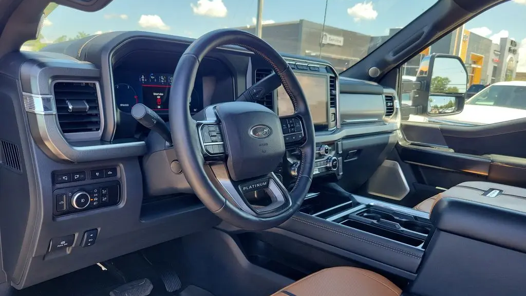 2024 Ford F-350 Super Duty Platinum