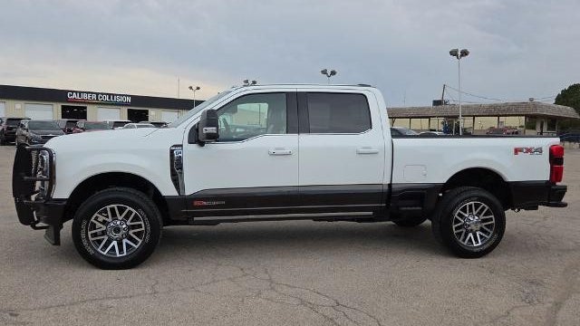 2025 Ford F-350 Super Duty Lariat