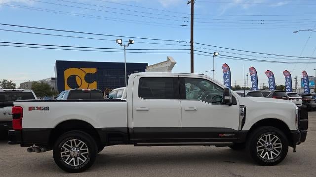 2025 Ford F-350 Super Duty Lariat