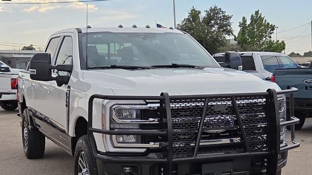 2025 Ford F-350 Super Duty Lariat