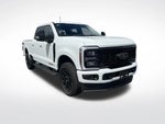 2025 F-350 Super Duty Thumbnail 2
