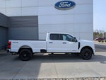 2023 F-350 Super Duty Thumbnail 3