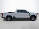 2024 F-350 Super Duty Thumbnail 6