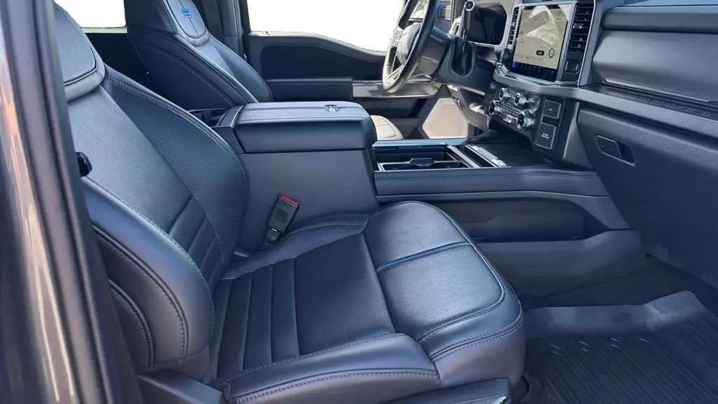 2025 Ford F-350 Super Duty King Ranch