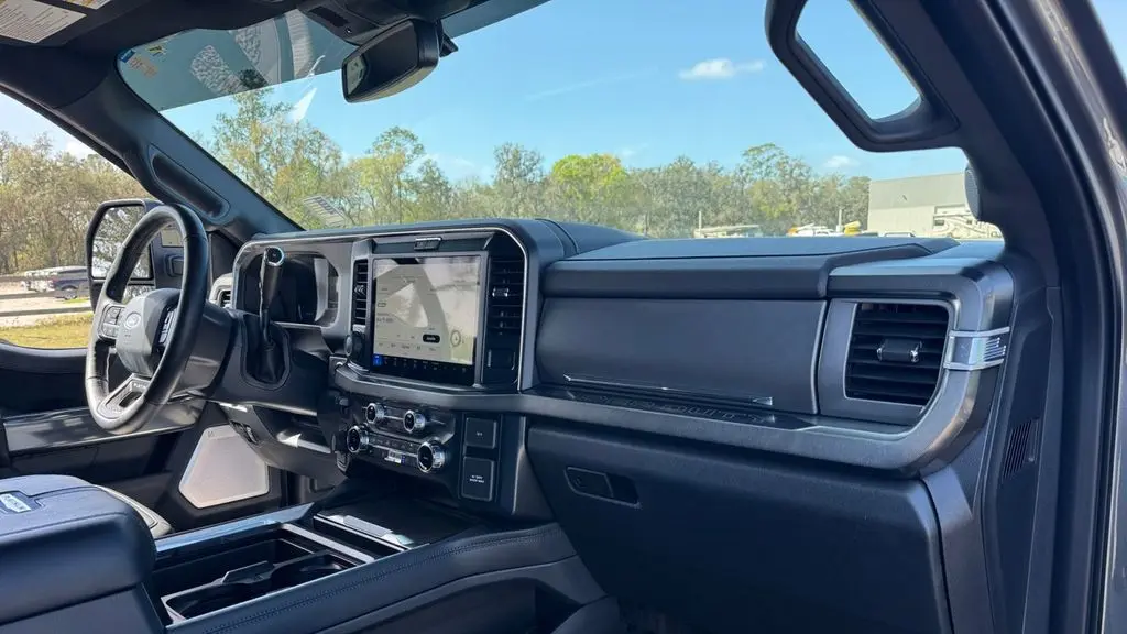 2025 Ford F-350 Super Duty King Ranch