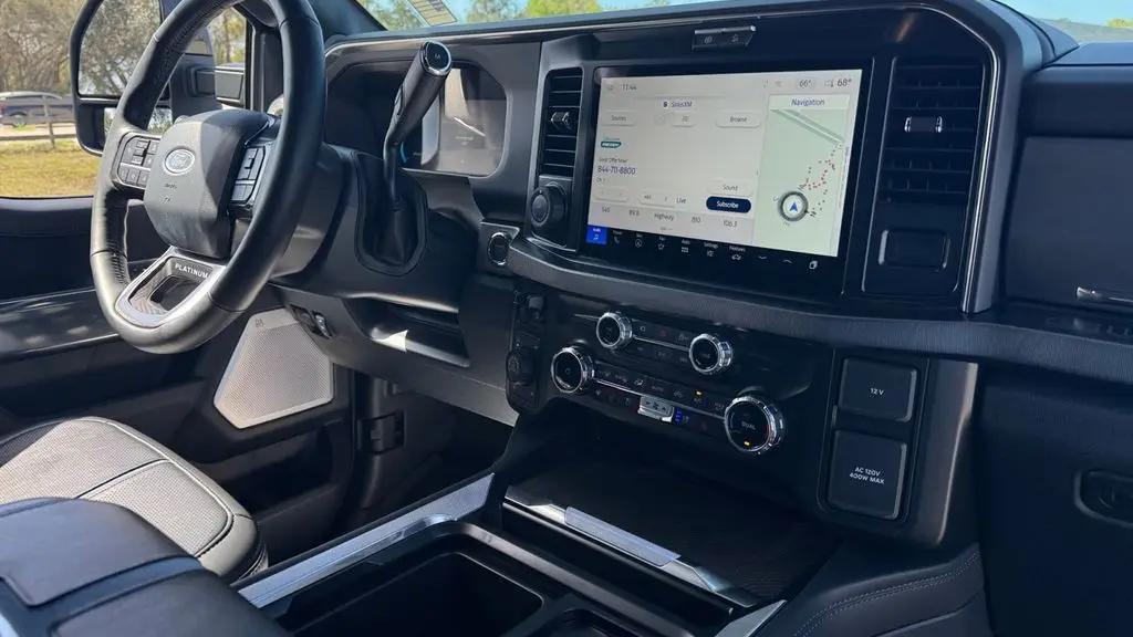 2025 Ford F-350 Super Duty King Ranch
