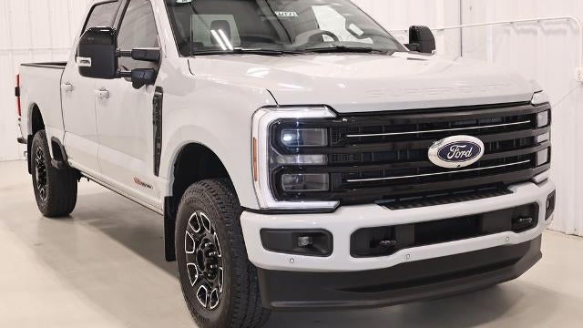2025 Ford F-350 Super Duty XLT