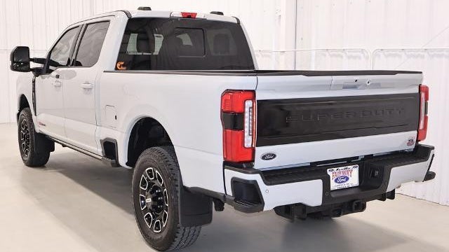 2025 Ford F-350 Super Duty XLT