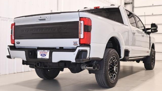 2025 Ford F-350 Super Duty XLT