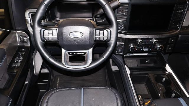 2025 Ford F-350 Super Duty XLT