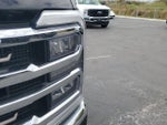 2025 F-350 Super Duty Thumbnail 3