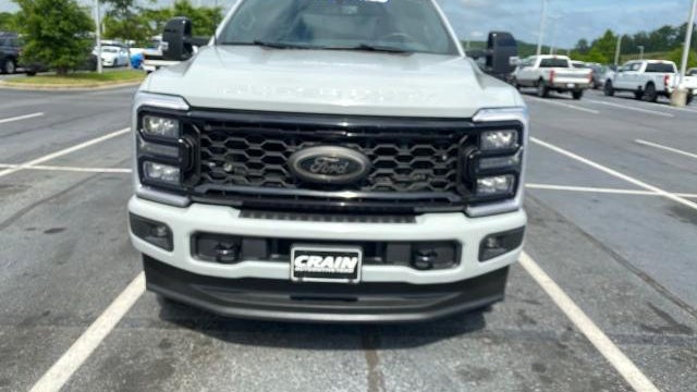 2025 Ford F-350 Super Duty Platinum