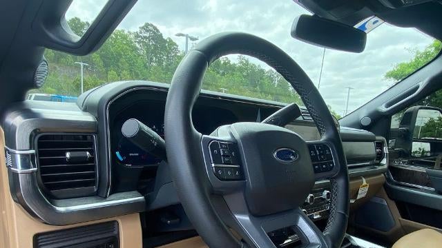 2025 Ford F-350 Super Duty Platinum
