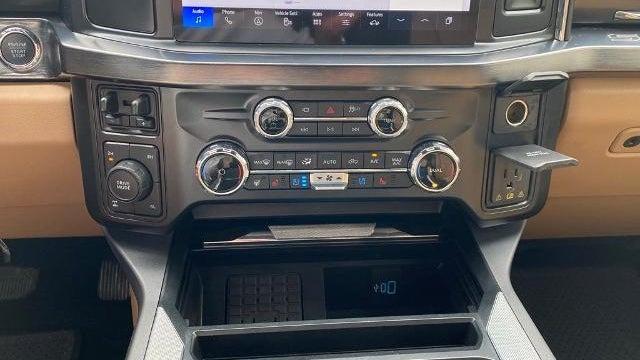2025 Ford F-350 Super Duty Platinum