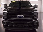 2025 F-350 Super Duty Thumbnail 2