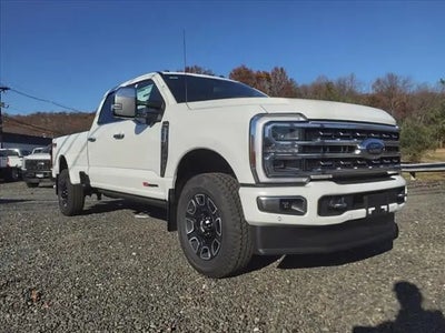 2024 Ford F-350 Super Duty 4X4 Lariat 4DR Crew Cab 8 FT. LB SRW Pickup