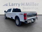 2025 F-350 Super Duty Thumbnail 3