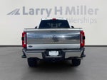 2025 F-350 Super Duty Thumbnail 4
