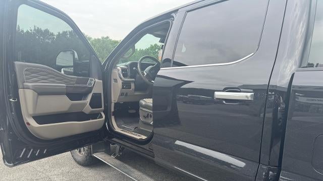 2025 Ford F-350 Super Duty Platinum