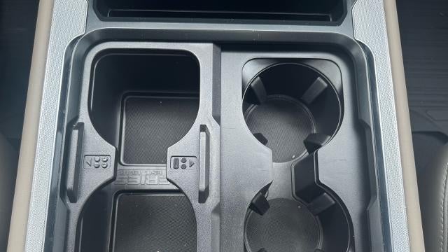 2025 Ford F-350 Super Duty Platinum