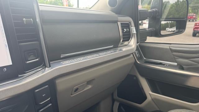 2025 Ford F-350 Super Duty Platinum