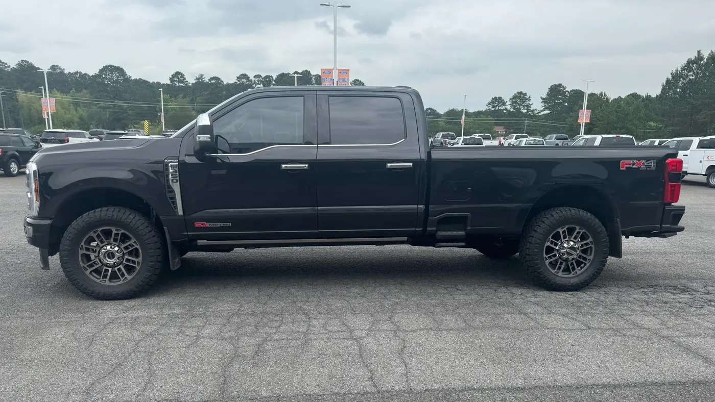 2025 Ford F-350 Super Duty King Ranch