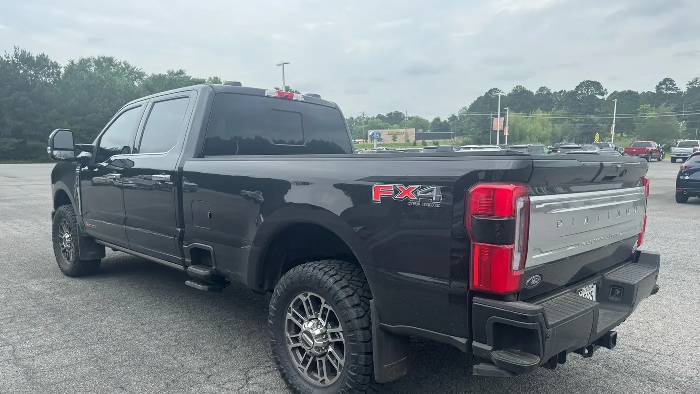 2025 Ford F-350 Super Duty King Ranch