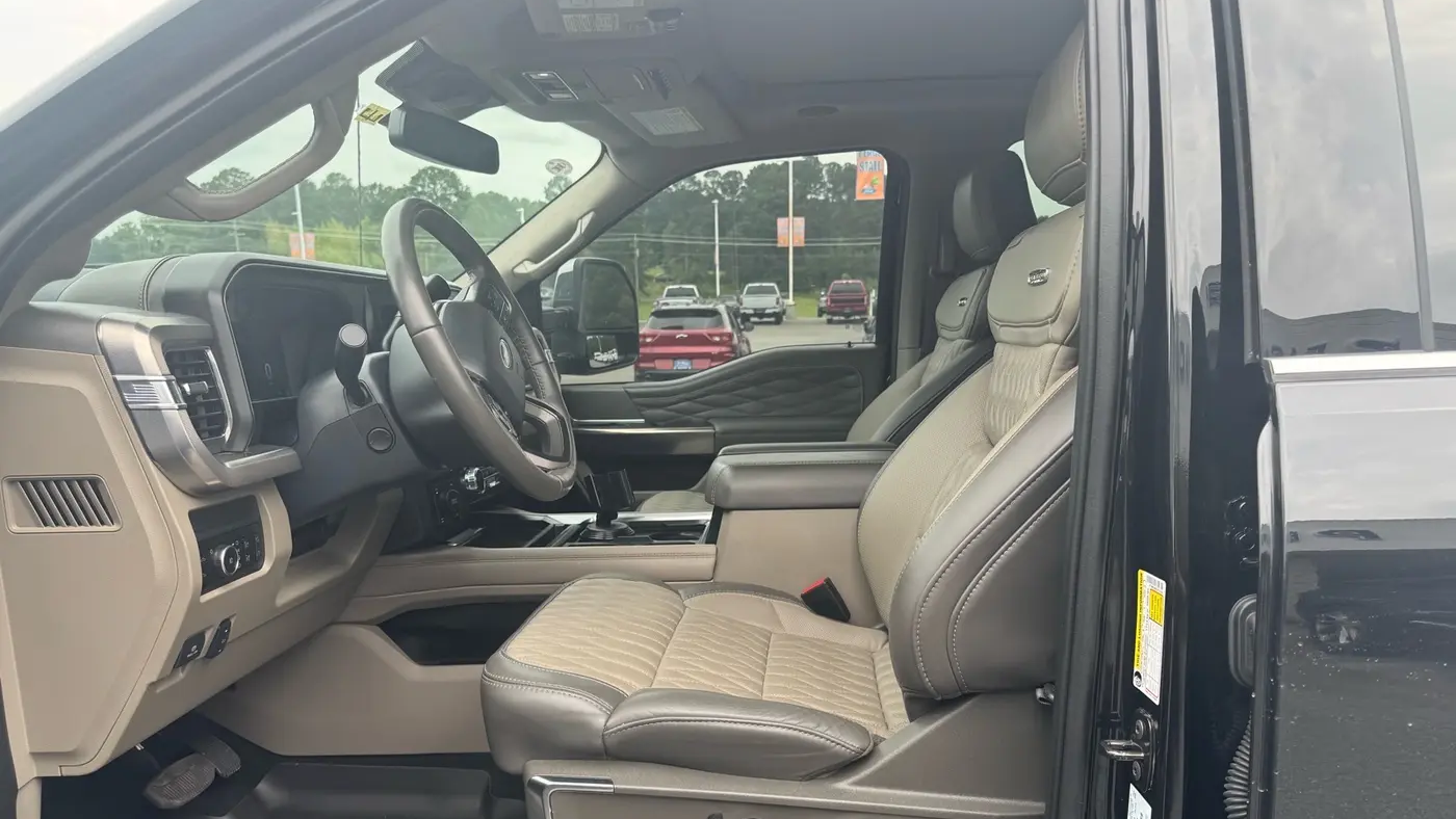 2025 Ford F-350 Super Duty King Ranch