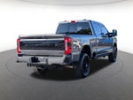 2025 F-350 Super Duty Thumbnail 3