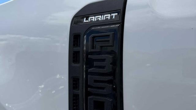 2026 Ford F-350 Super Duty Platinum