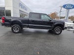 2024 F-350 Super Duty Thumbnail 2