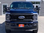 2023 F-350 Super Duty Thumbnail 2