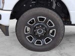 2025 F-350 Super Duty Thumbnail 13