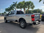 2023 F-350 Super Duty Thumbnail 3