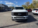 2023 F-350 Super Duty Thumbnail 4