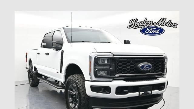 Preowned 2025 Ford F-350 Super Duty Lariat for Sale