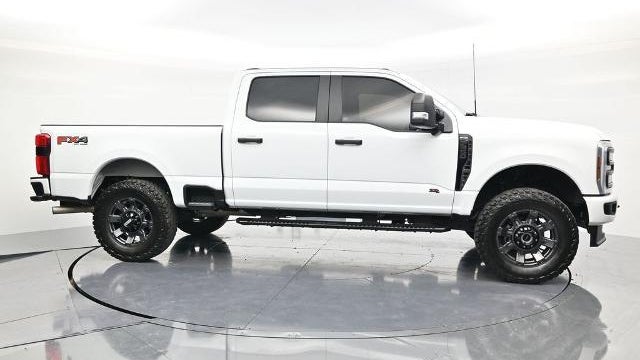 2025 Ford F-350 Super Duty Lariat