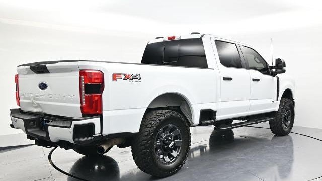 2025 Ford F-350 Super Duty Lariat
