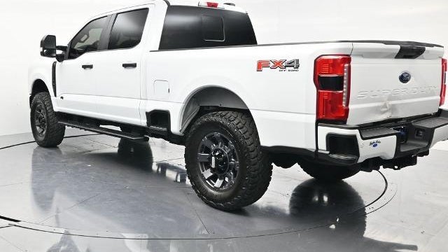 2025 Ford F-350 Super Duty Lariat