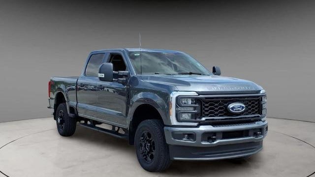 2026 Ford F-350 Super Duty Platinum