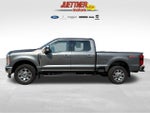 2023 F-350 Super Duty Thumbnail 2