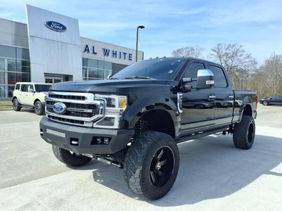 2022 Ford F-350 Super Duty 4X4 Lariat 4DR Crew Cab 6.8 FT. SB SRW Pickup