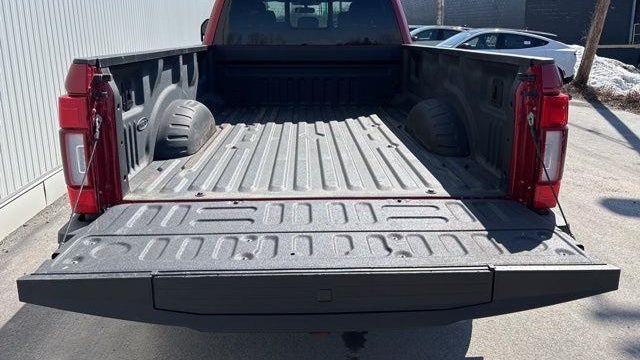 2022 Ford F-350 Super Duty Platinum