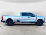 2024 F-350 Super Duty Thumbnail 4