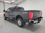 2025 F-350 Super Duty Thumbnail 4