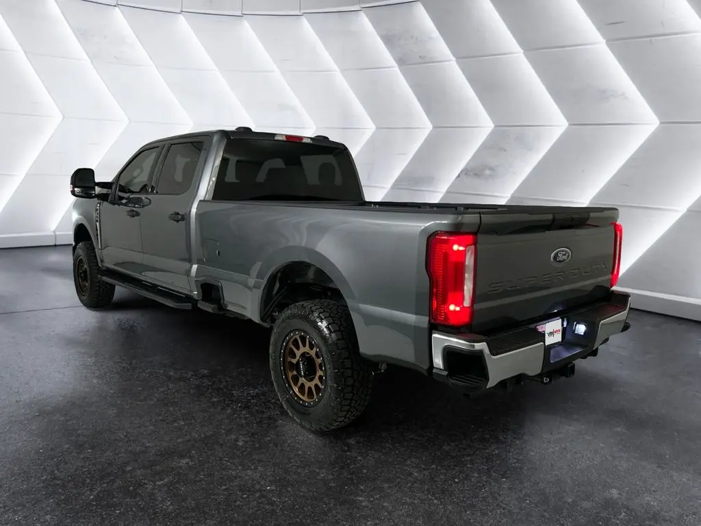 2026 Ford F-350 - $67,401